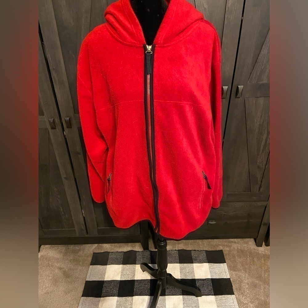 Dress Barn Ruby Red Zip Up Fleece Size 14/16